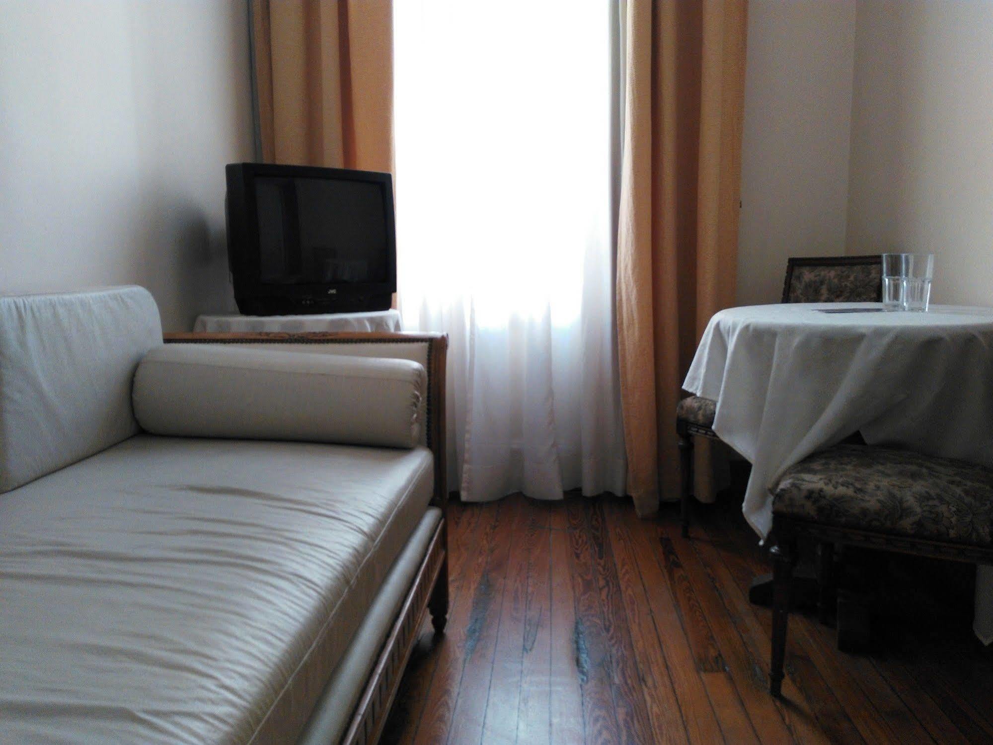 Hotel A&B Internacional Buenos Aires Buitenkant foto